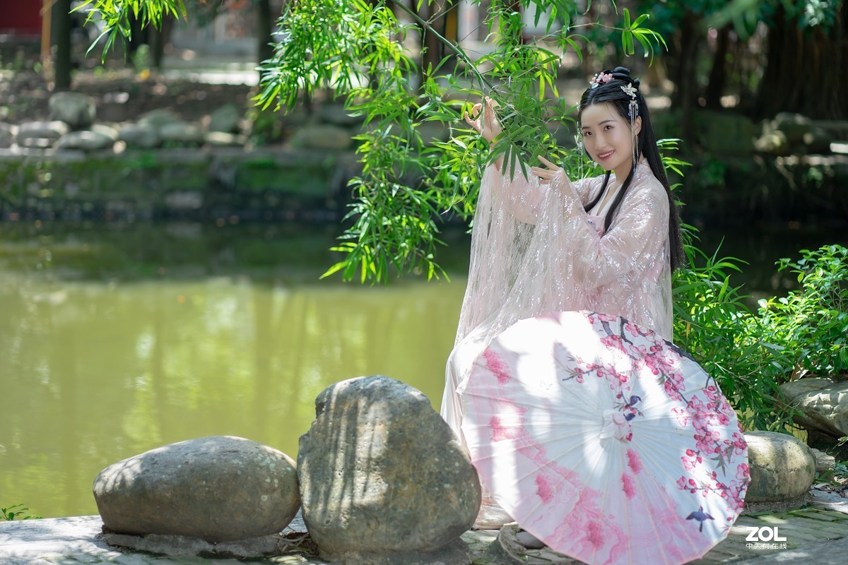 夏日古装美女〔雅丽〕