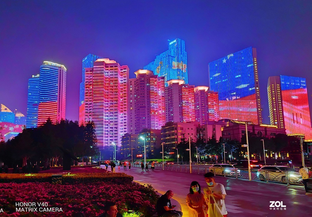 手机夜景，看看能不能与单反抗衡！现在的手机确实不一般。