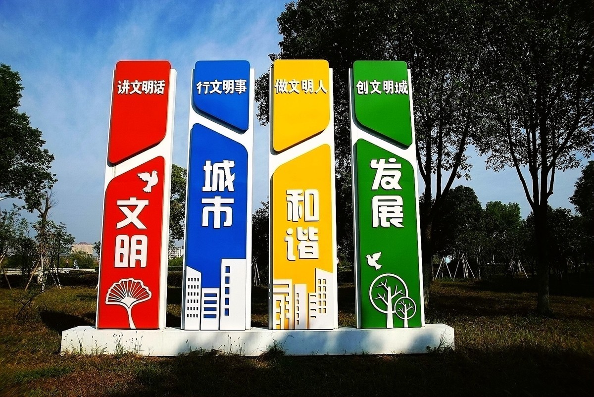 索尼A900+索尼24-70mm f/2.8 ZA镜头