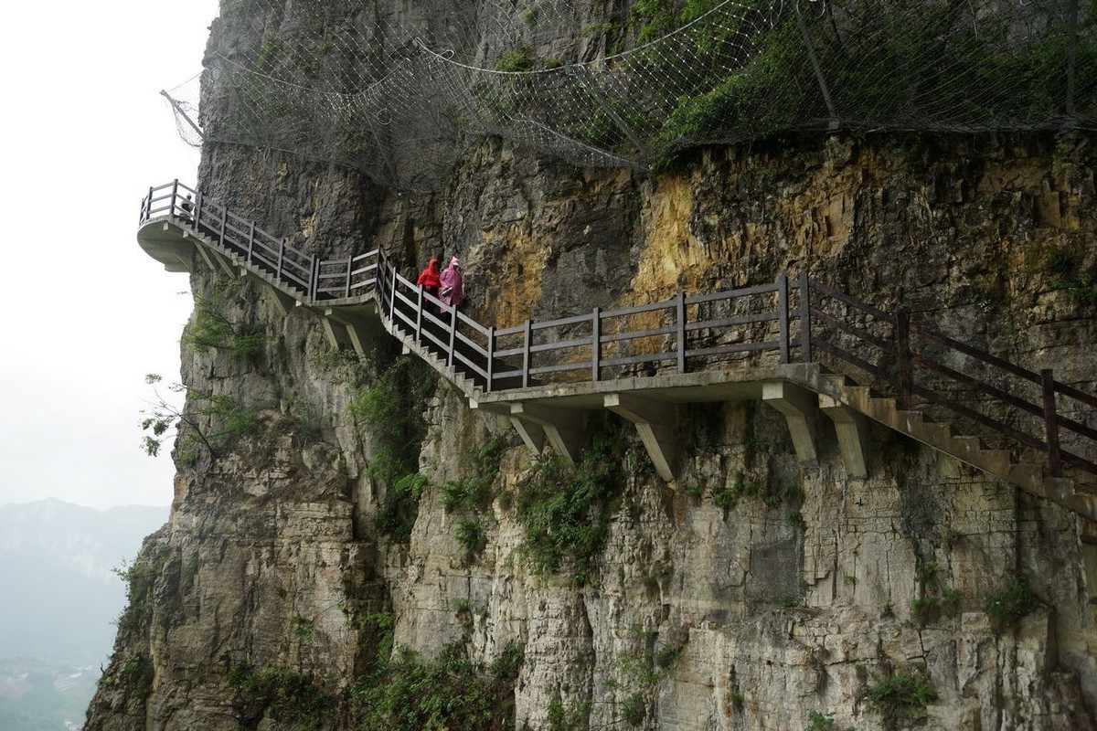 雨中情游恩施大峡谷