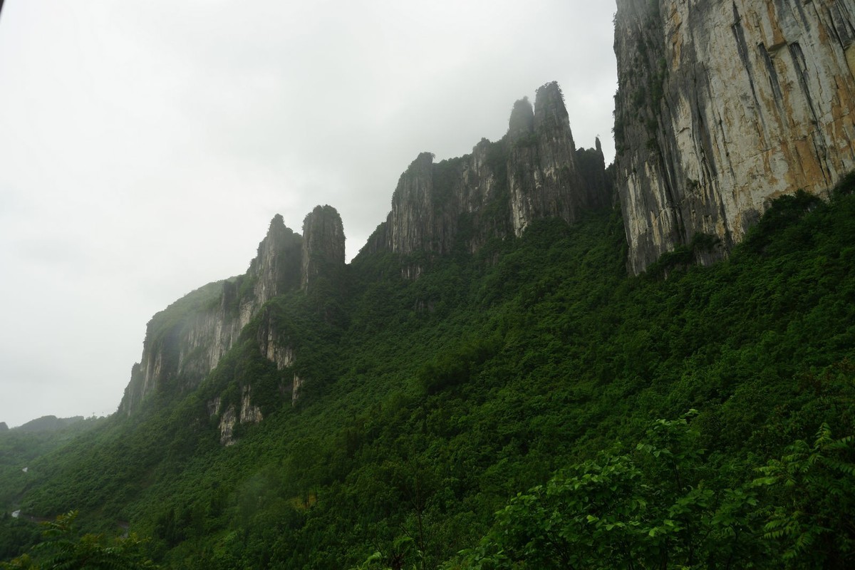 雨中情游恩施大峡谷