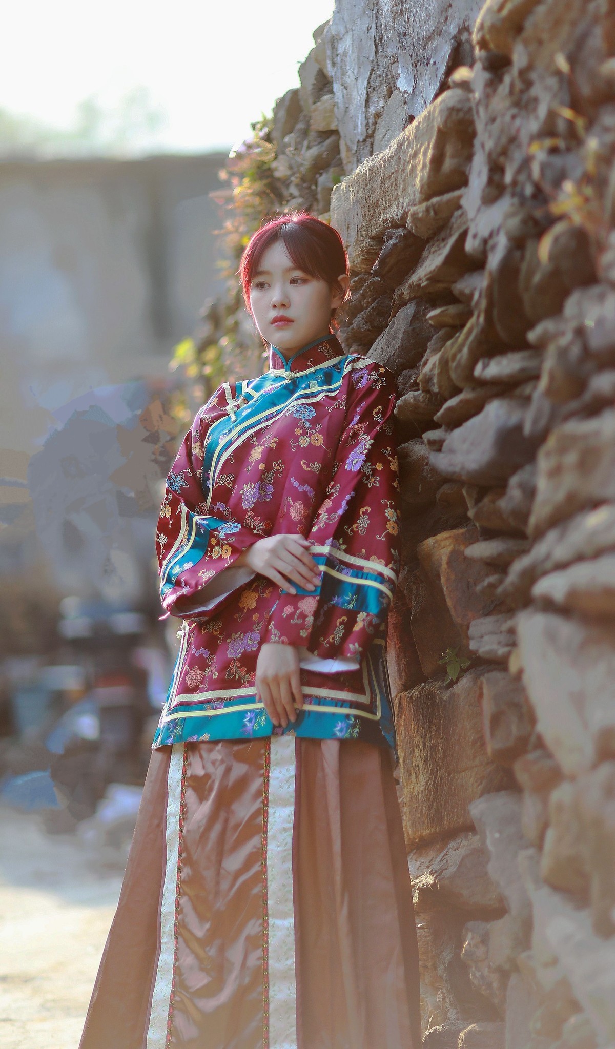 过去时着装人像