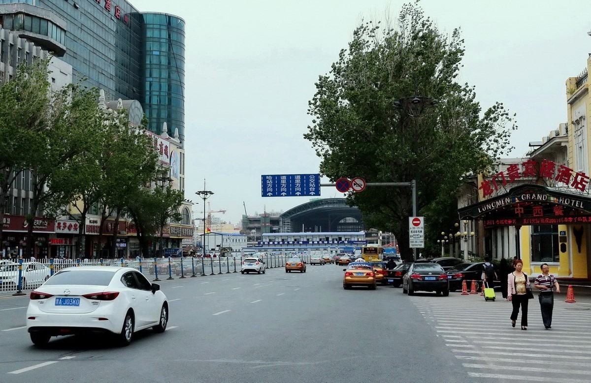 哈尔滨站 . 3  主站-南站房