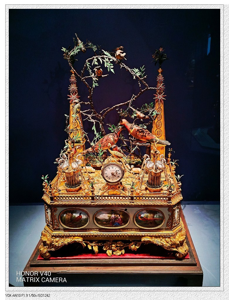 老土逛北京《故宫唯一另外买票的各类钟表博物馆》展示各国赠送的精致钟表！（二）