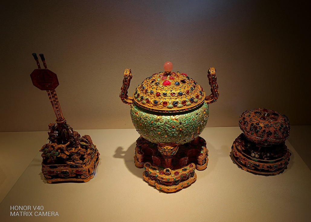 老土逛北京《故宫唯一另外买票的各类钟表博物馆》展示各国赠送的精致钟表！（二）