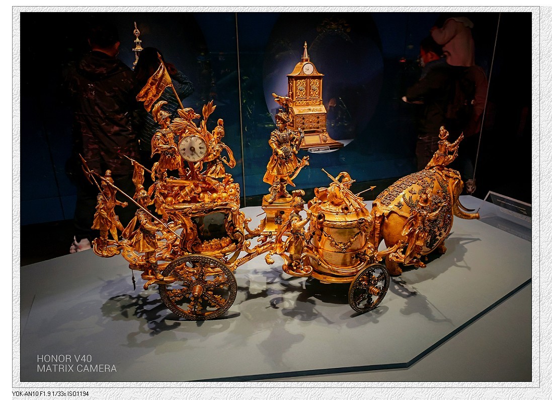 老土逛北京《故宫唯一另外买票的各类钟表博物馆》展示各国赠送的精致钟表！（二）