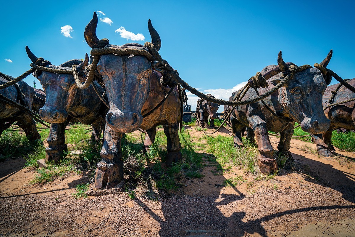 自驾游---鄂尔多斯的成吉思汗陵