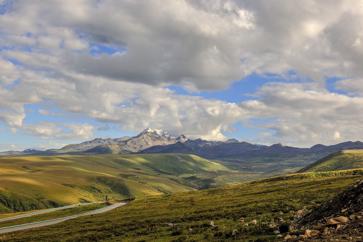 四川甘孜州塔公草原