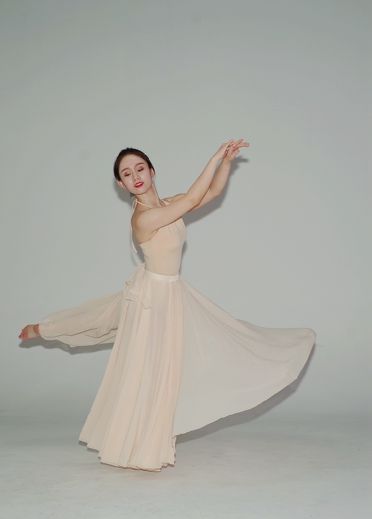 室内环境人像舞蹈老师郑雅