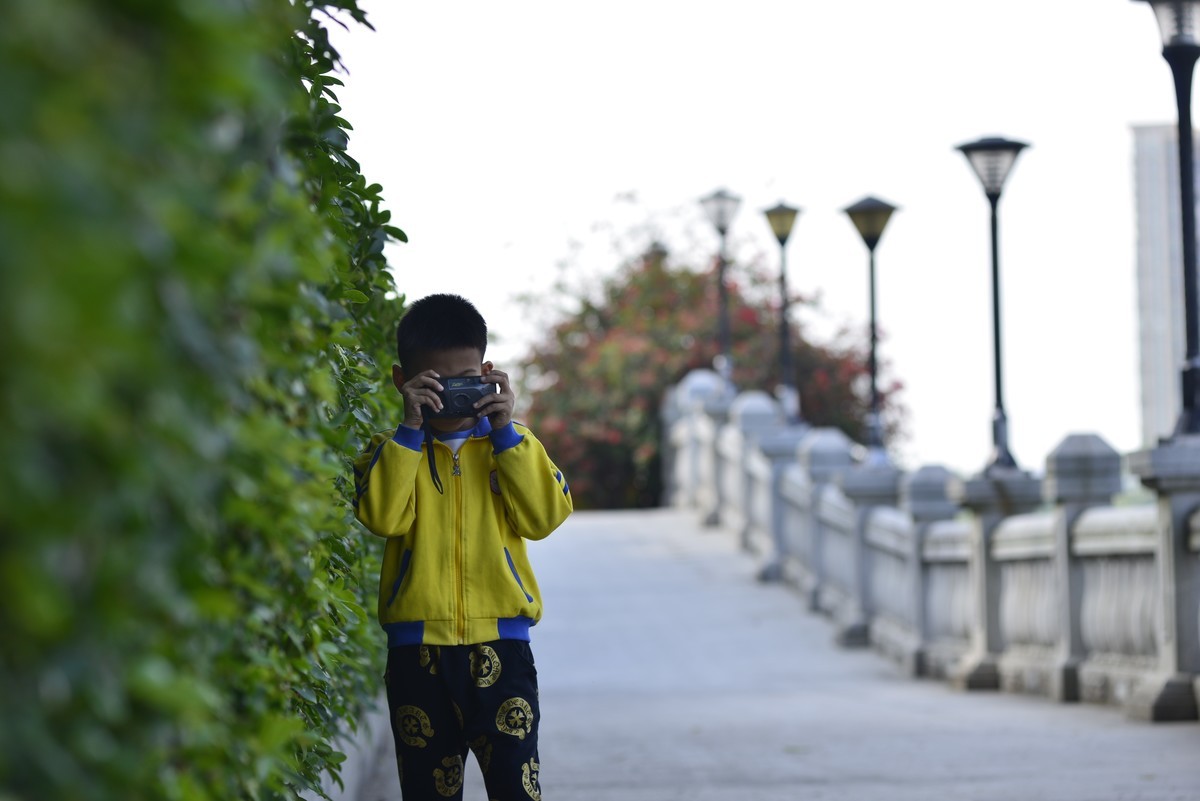 尼康610+小钢炮3代 拍小孩