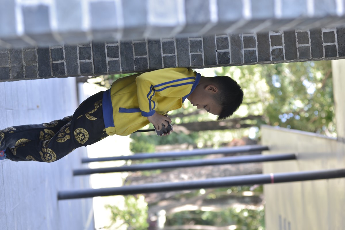 尼康610+小钢炮3代 拍小孩