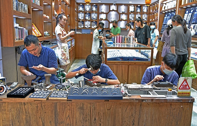 2021，9，18-上海城皇廟隨拍-（三）