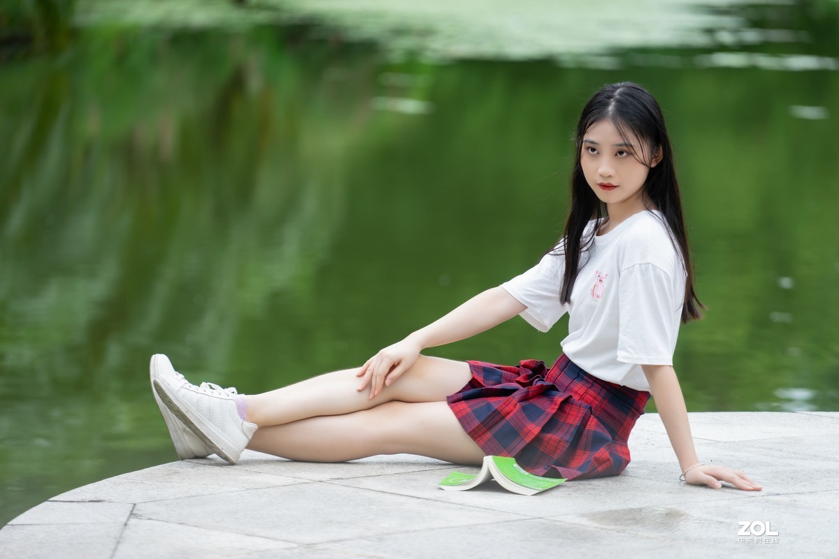 文静女孩〔欣欣〕