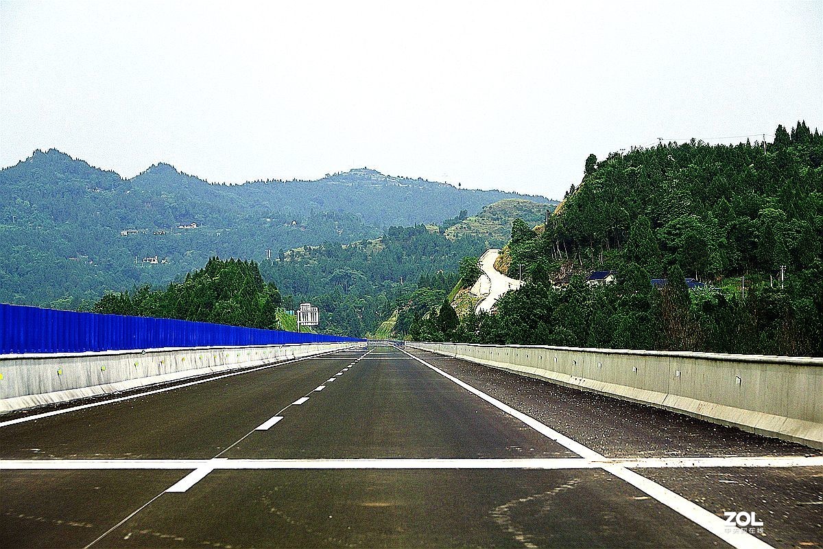 [即将通车的营达高速] (4 )