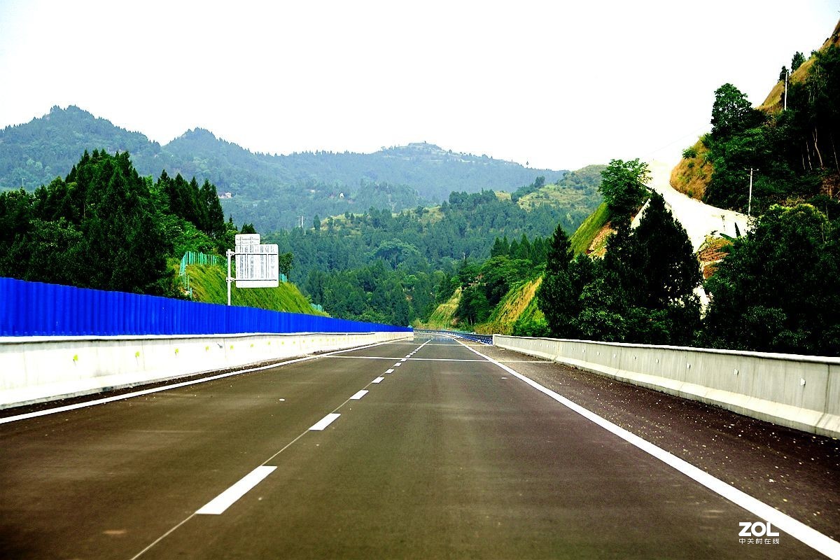 [即将通车的营达高速] (4 )