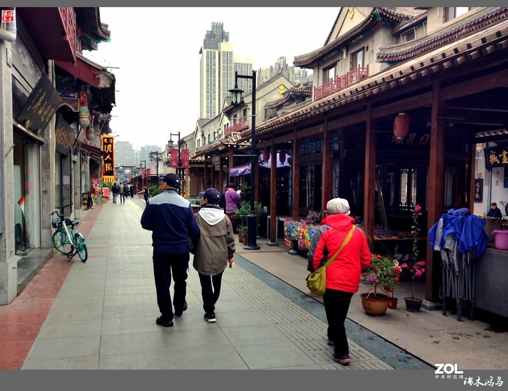 走马观花游天津——2.天津鼓楼古玩集市掠影