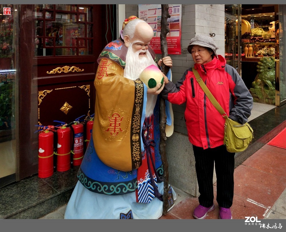 走马观花游天津——2.天津鼓楼古玩集市掠影