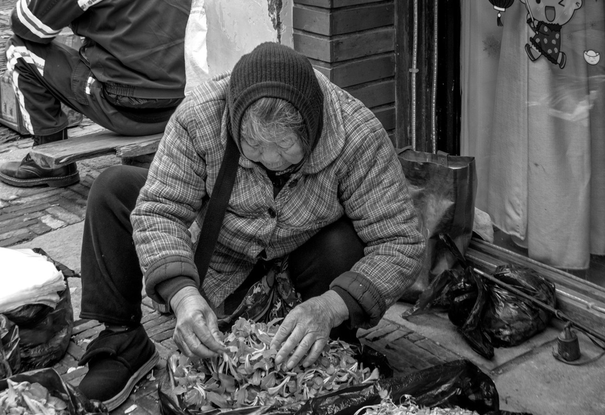 黑白画映 古镇老街