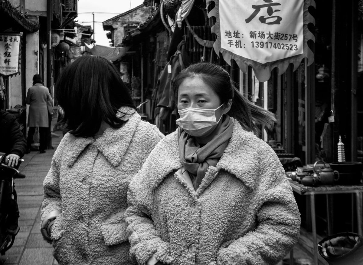 黑白画映 古镇老街