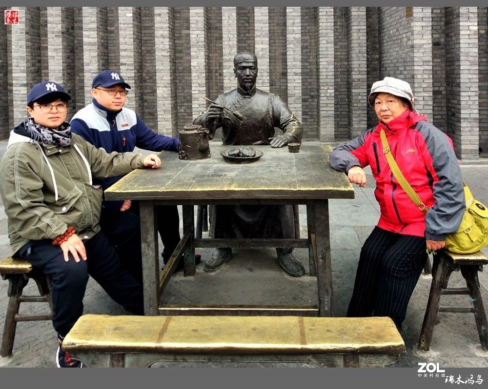 走马观花游天津——2.天津鼓楼古玩集市掠影