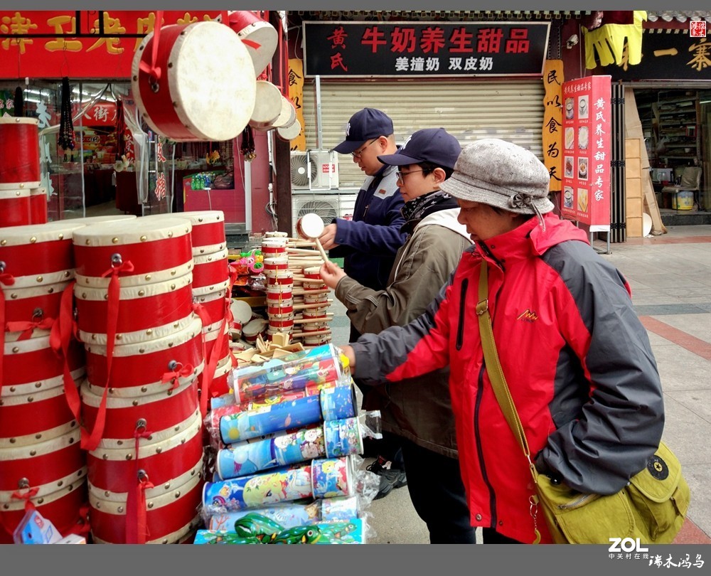 走马观花游天津——2.天津鼓楼古玩集市掠影