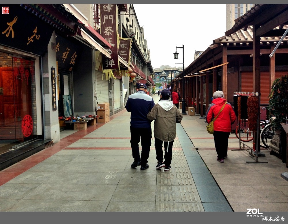 走马观花游天津——2.天津鼓楼古玩集市掠影