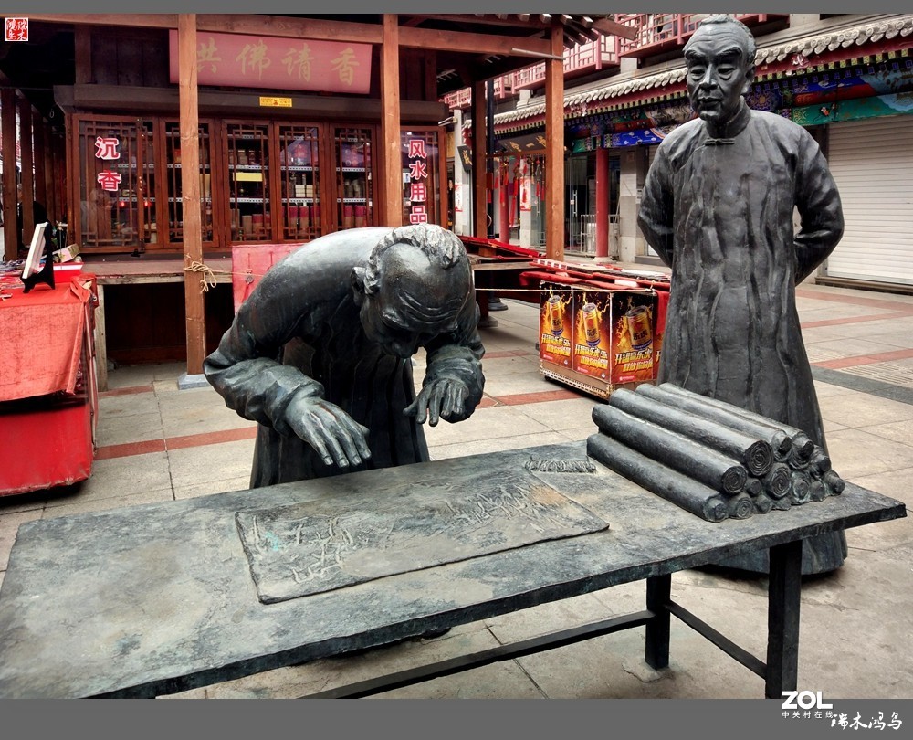 走马观花游天津——2.天津鼓楼古玩集市掠影