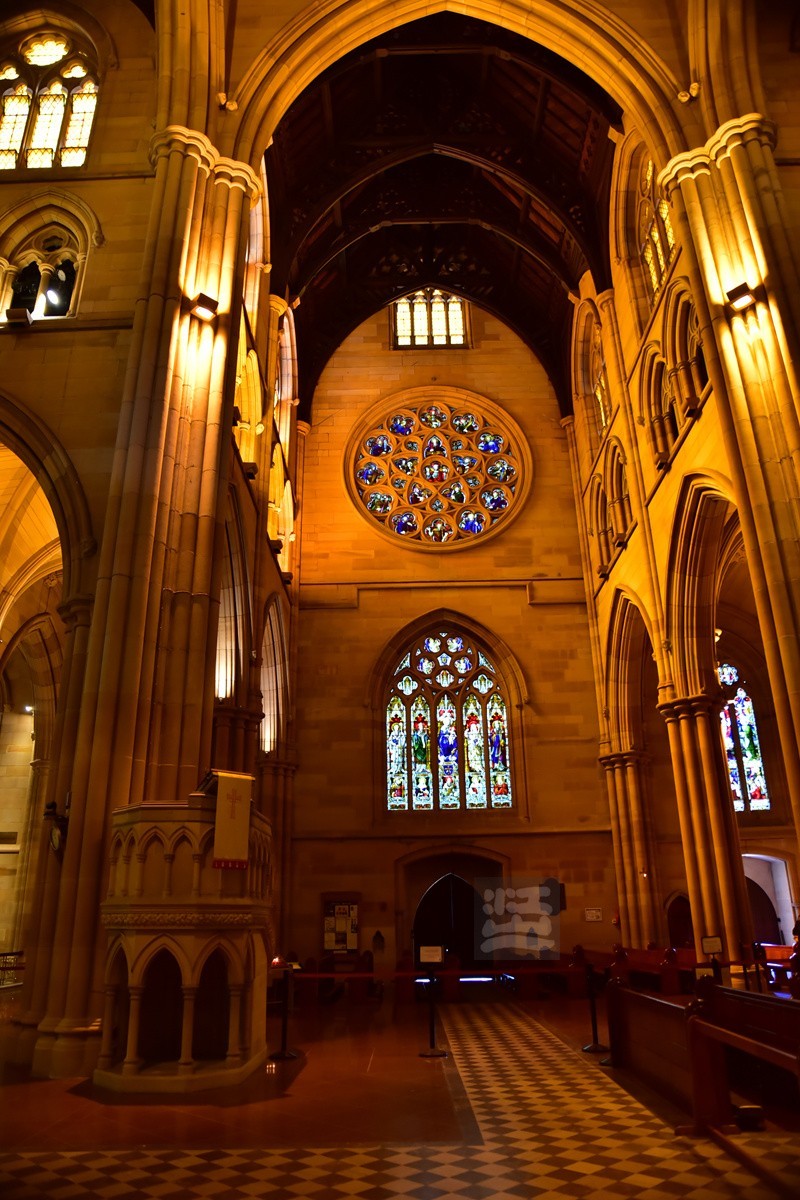 悉尼圣玛利亚教堂内景澳洲印象