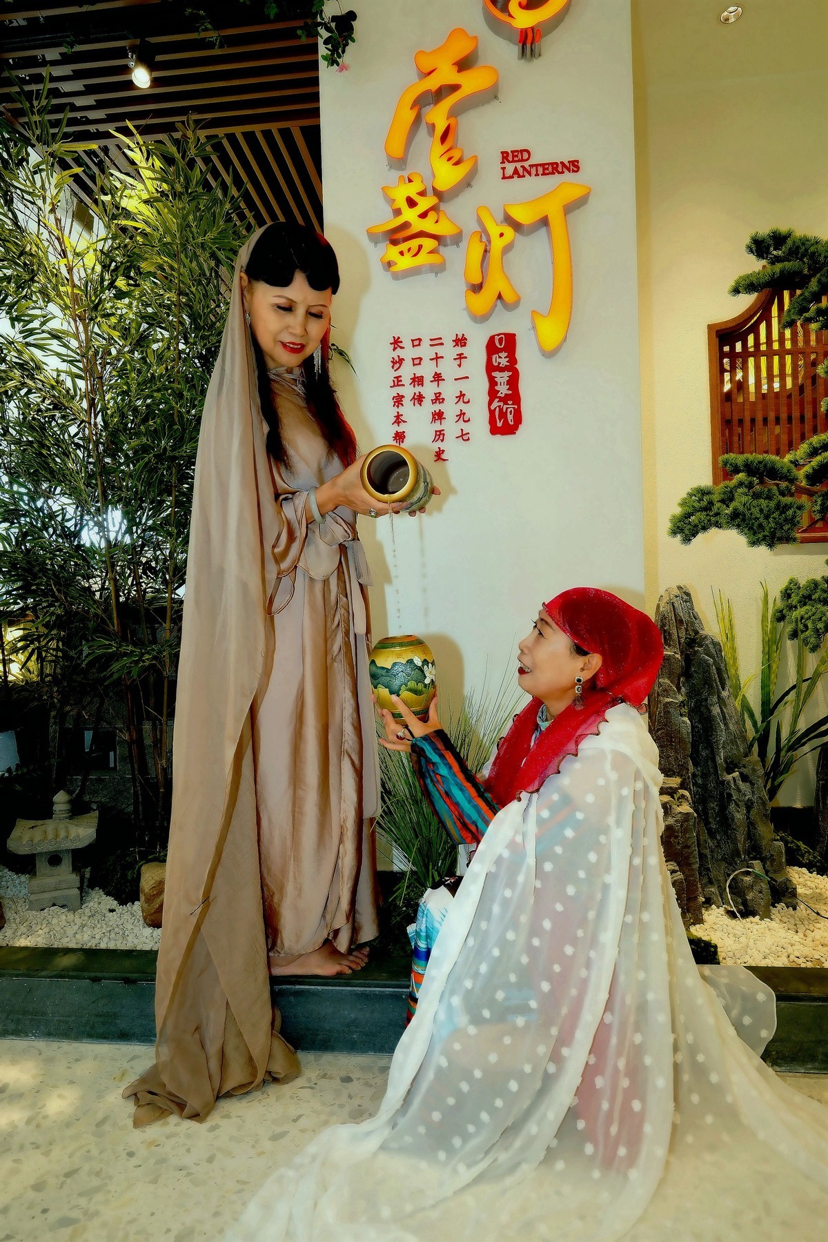 室内环境人像---壹盏灯门前！