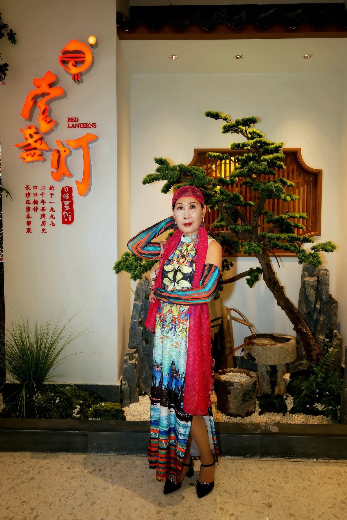 室内环境人像---壹盏灯门前！