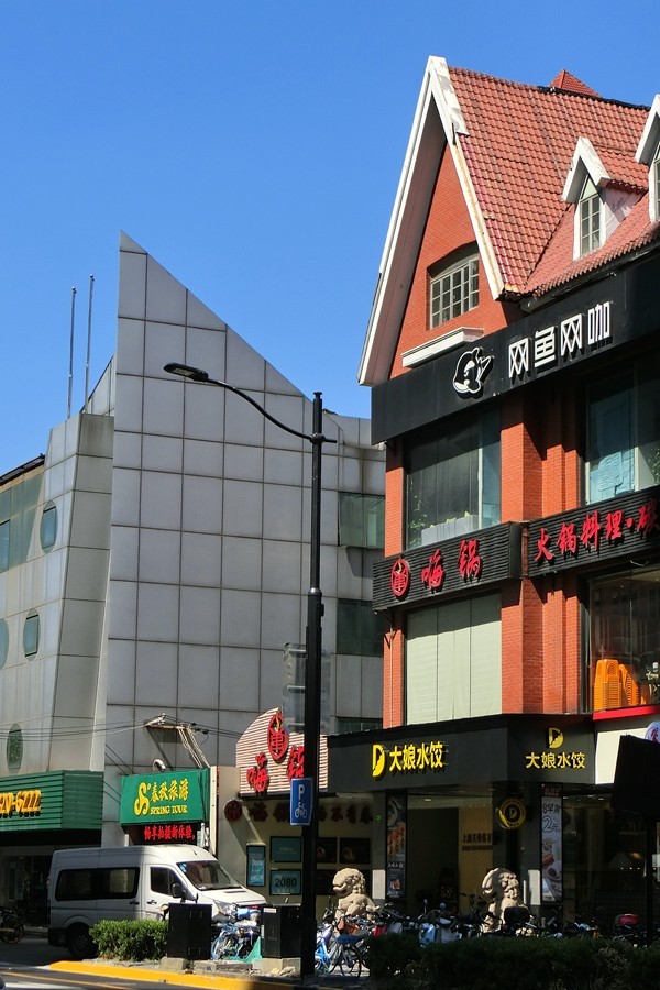 赤日炎炎去扫街