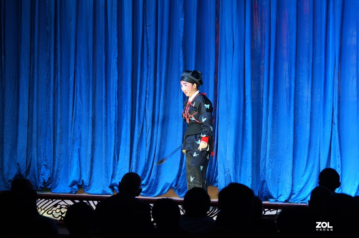 来看演出了，手动定焦加C3