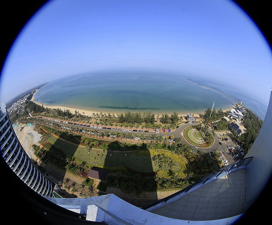 217【寿星老海南游摄日记】海景最高层，仰、平、俯三种角度，鱼眼镜下的长