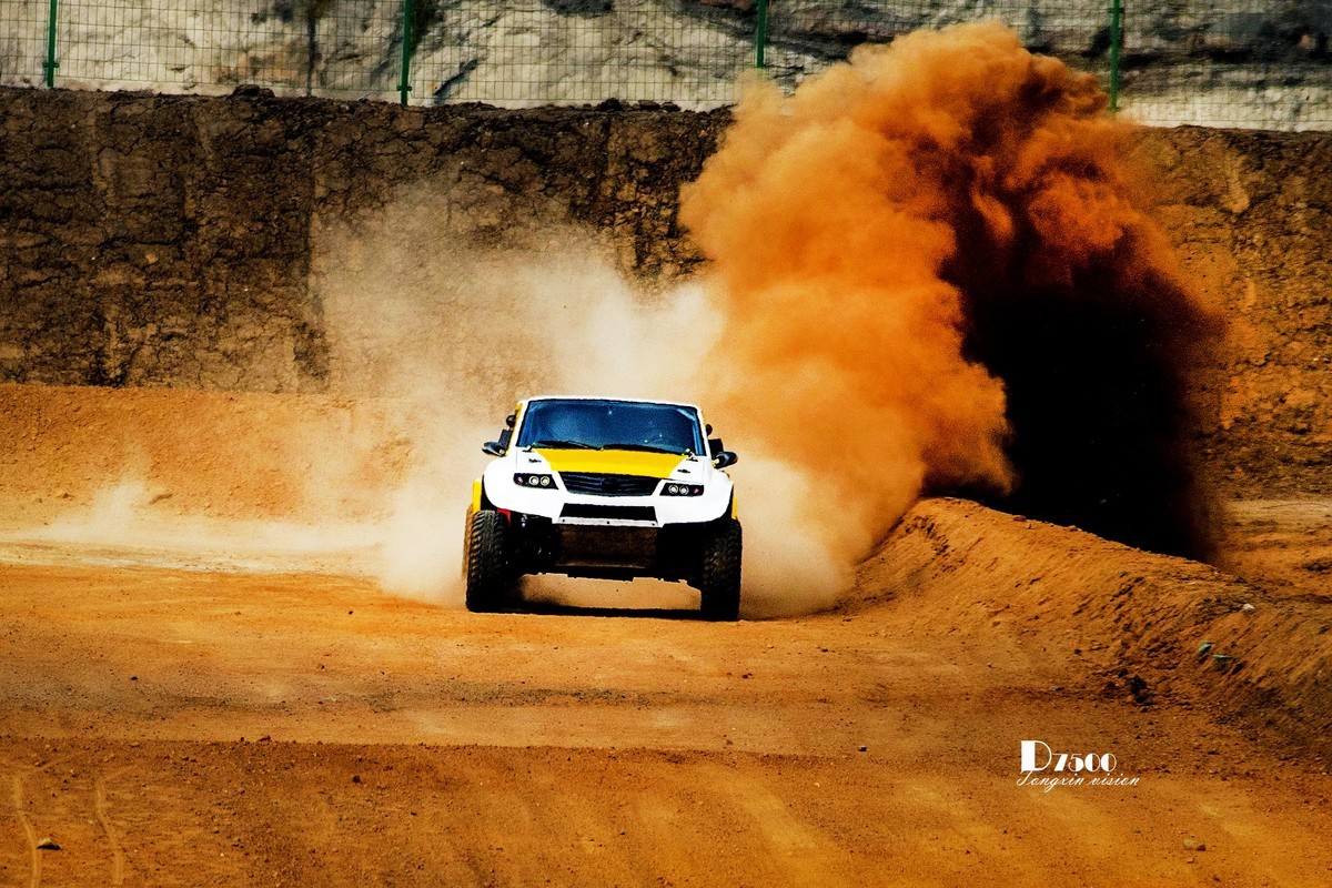 百年赛道飙车（69）