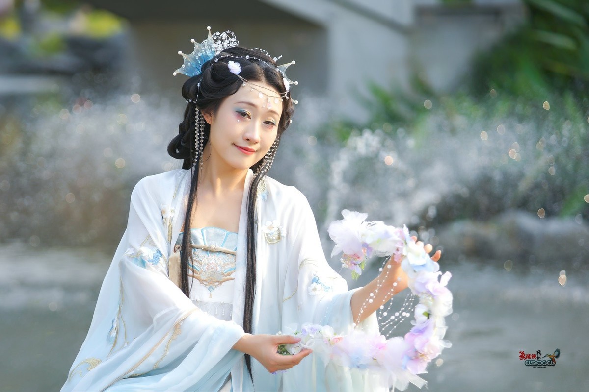 【瑶池仙子】---银璐