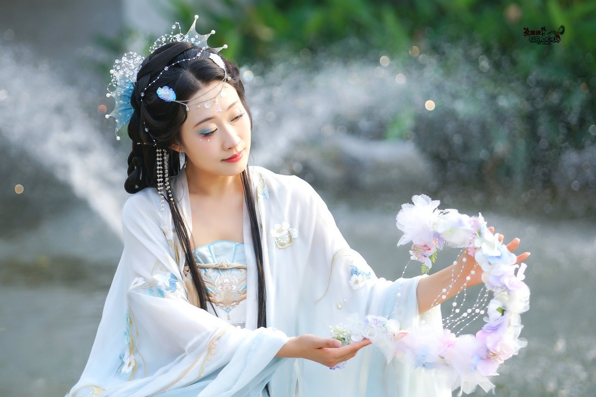 【瑶池仙子】---银璐