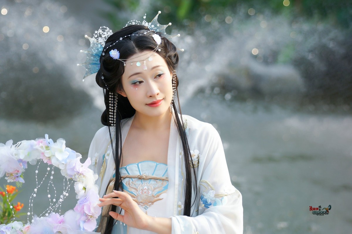 【瑶池仙子】---银璐