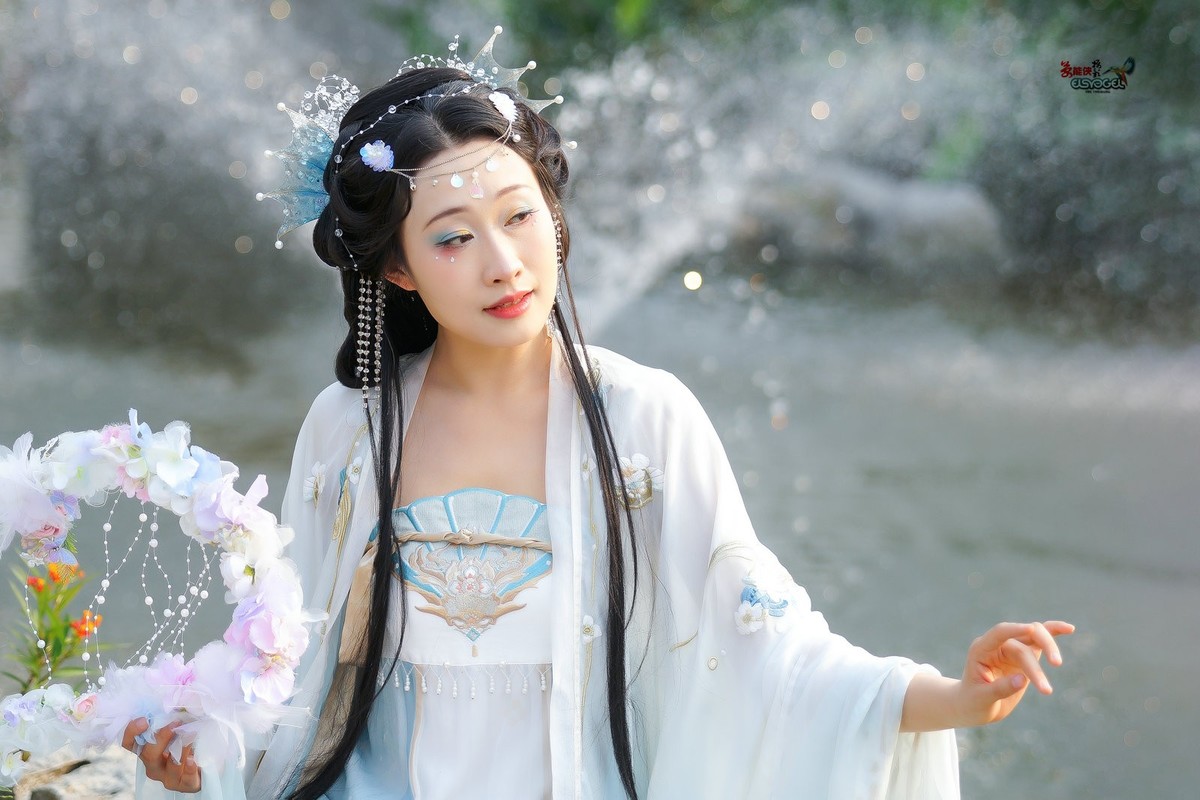 【瑶池仙子】---银璐