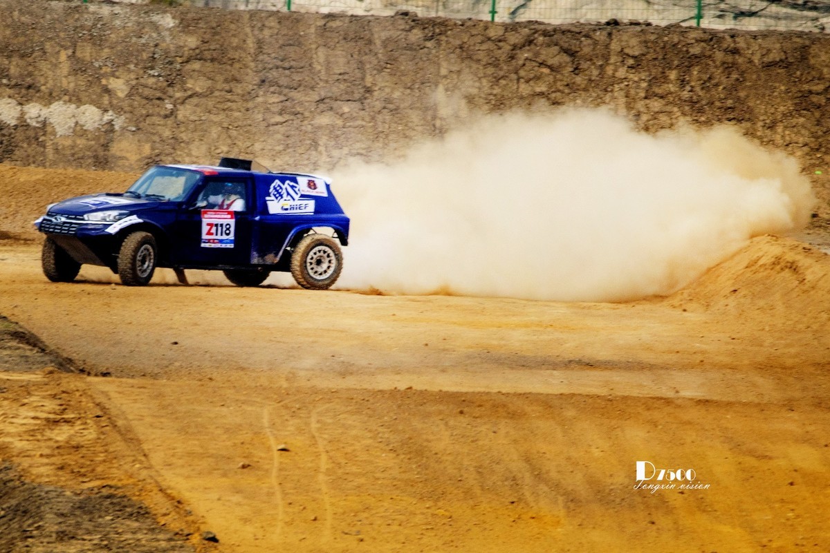 百年赛道飙车（69）