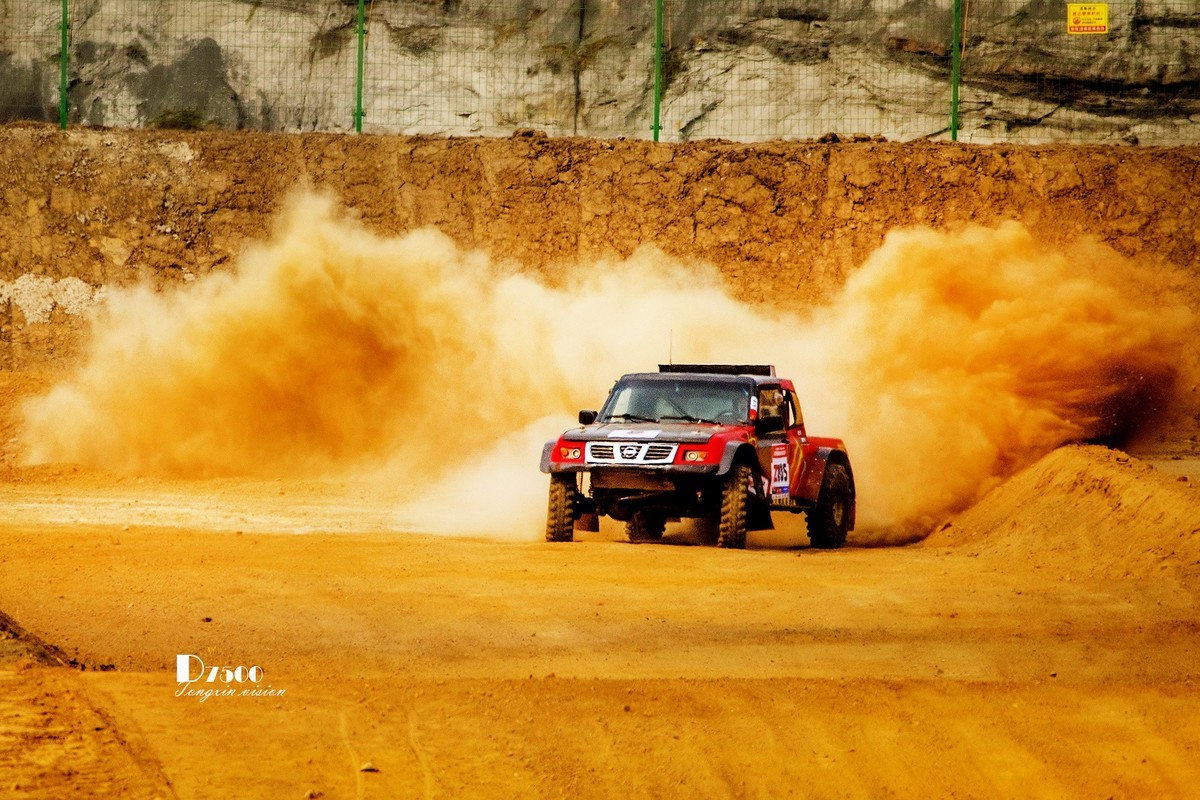 百年赛道飙车（69）