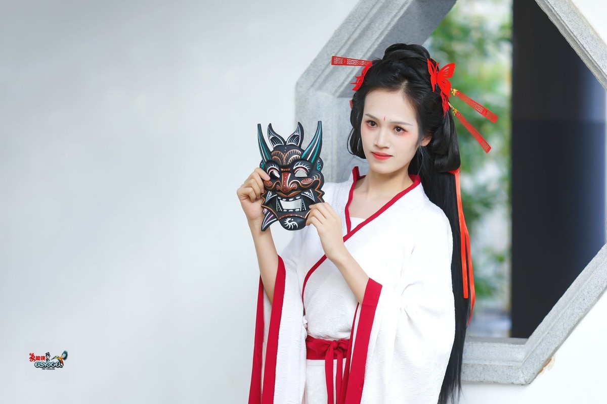 【国风战袍鬼面具美女】---冰冰
