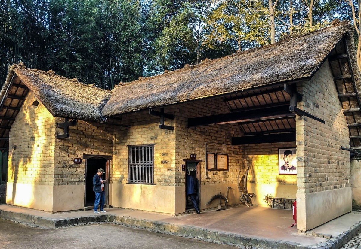长沙爱国主义教育基地2--雷峰故居