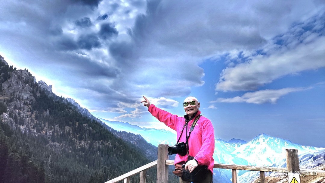 天山天池摄影|      周鸣天