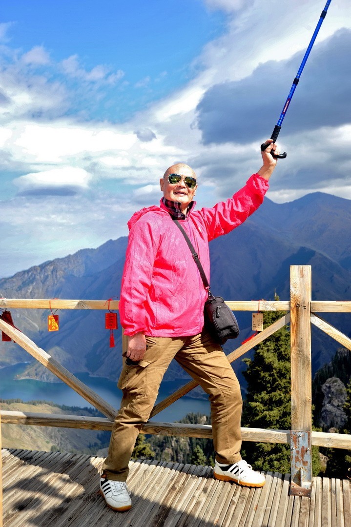 天山天池摄影|      周鸣天