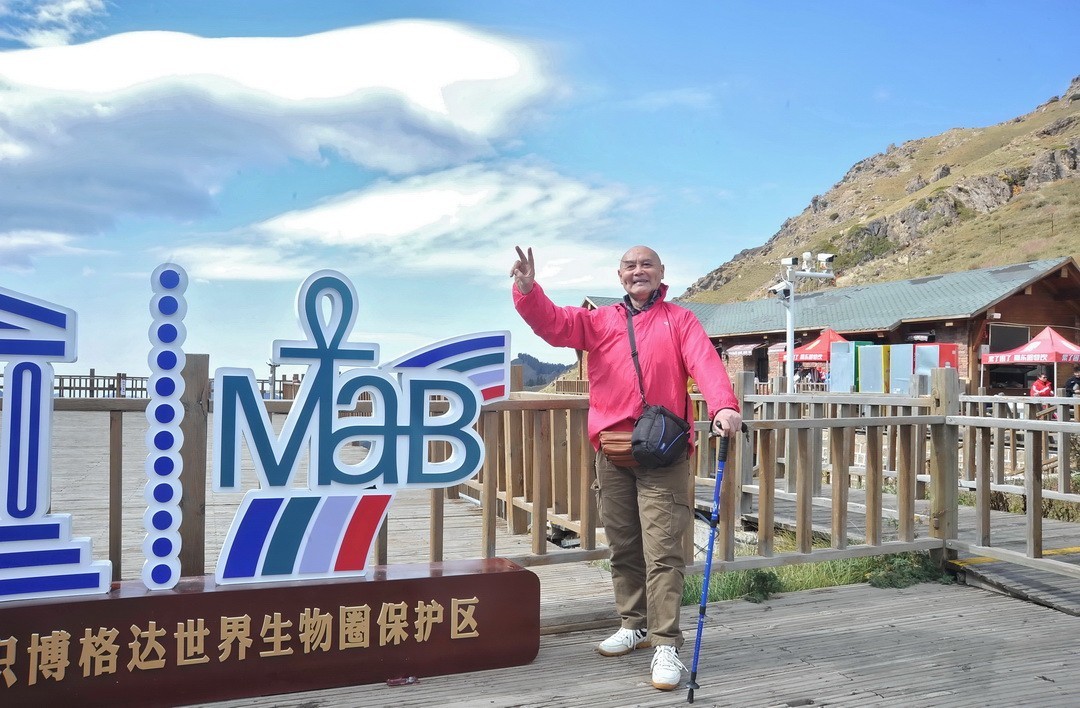 天山天池摄影|      周鸣天