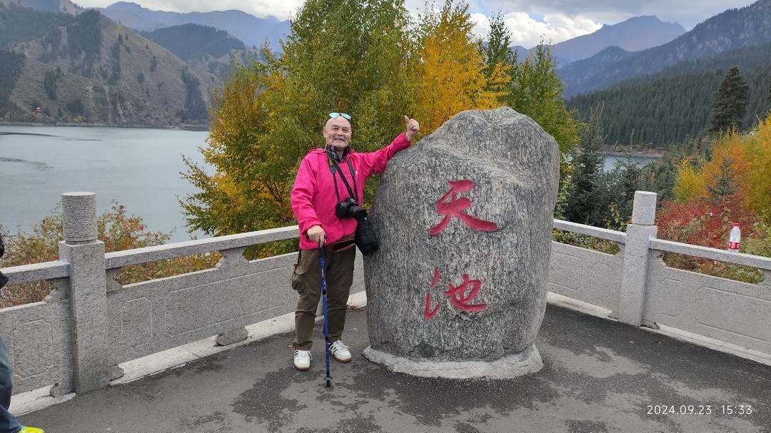 天山天池摄影|      周鸣天