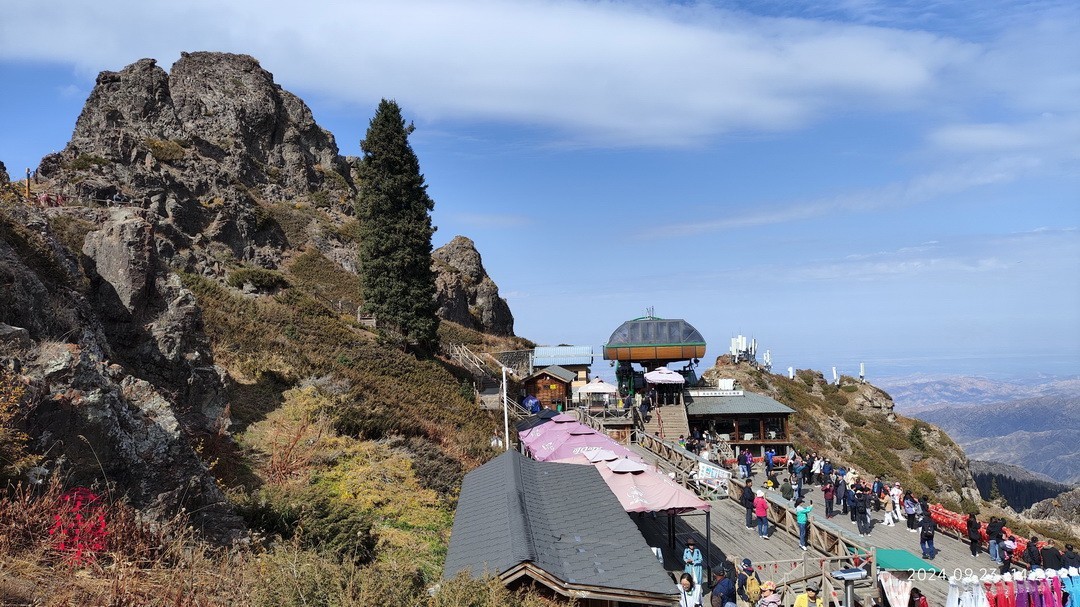 天山天池摄影|      周鸣天