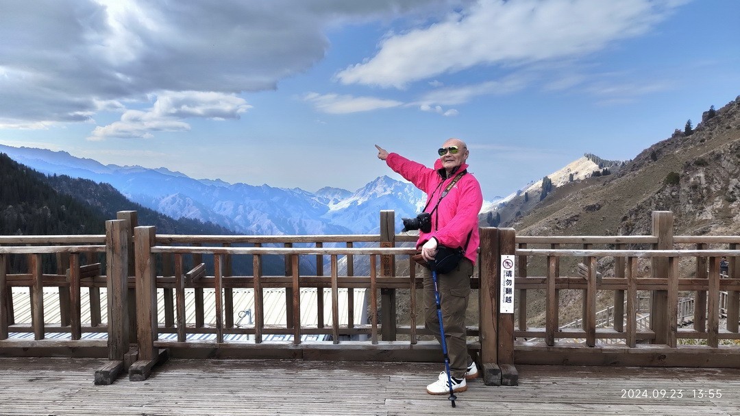 天山天池摄影|      周鸣天