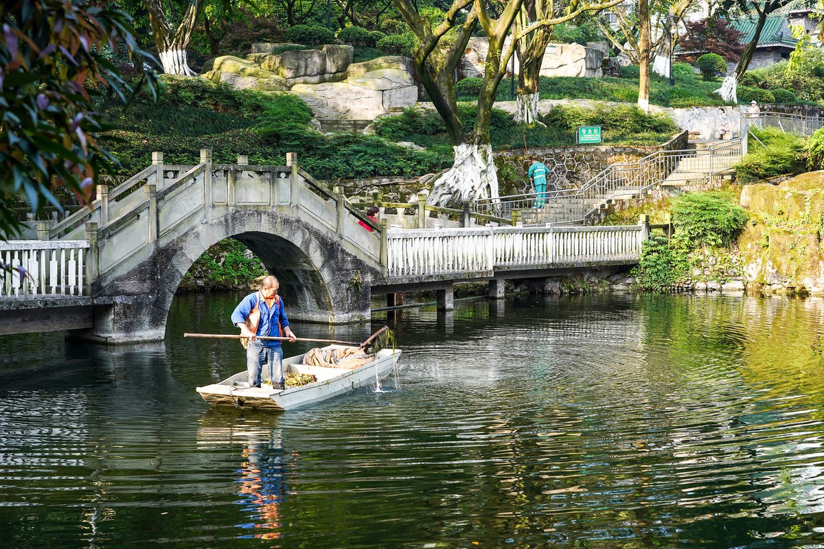 社区公园映朝阳