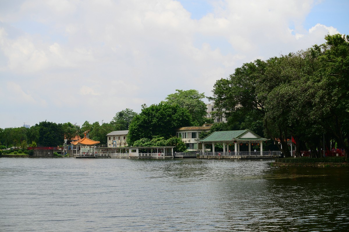 拍荷公园-荔湾湖。